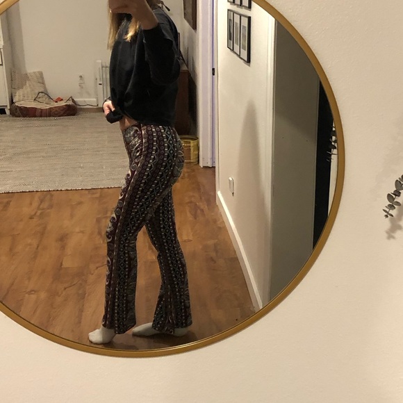 FASHION NOVA yoga lounge pants | XS | maroon/multi - Picture 3 of 5